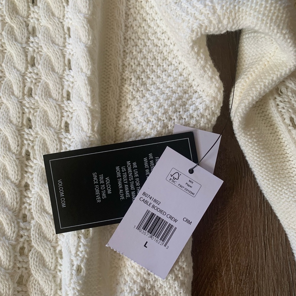 NWT Volcom Sweater - Picture 2 of 6
